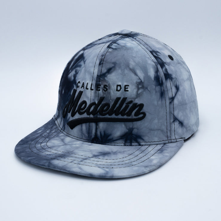 Gorra Plana Calles De Medellín Tie Dye